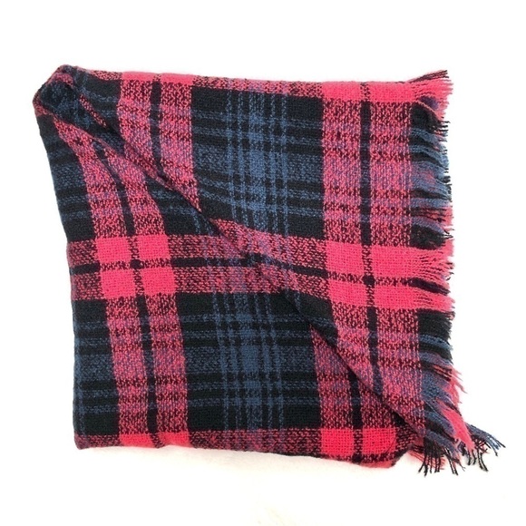 Luxury Cashmere Acrylic Plaid Knitted Triangle Scarf - Picture 5 of 5